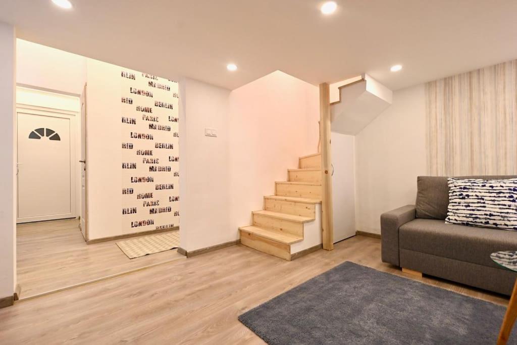 Cute Gallery Flat In Kiraly Street Budapest Kültér fotó